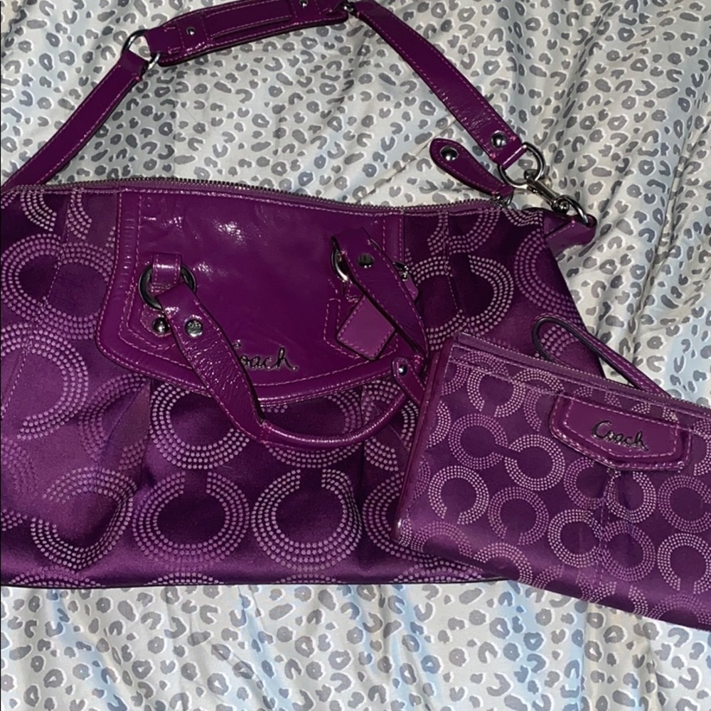 Coach purse and wristlet